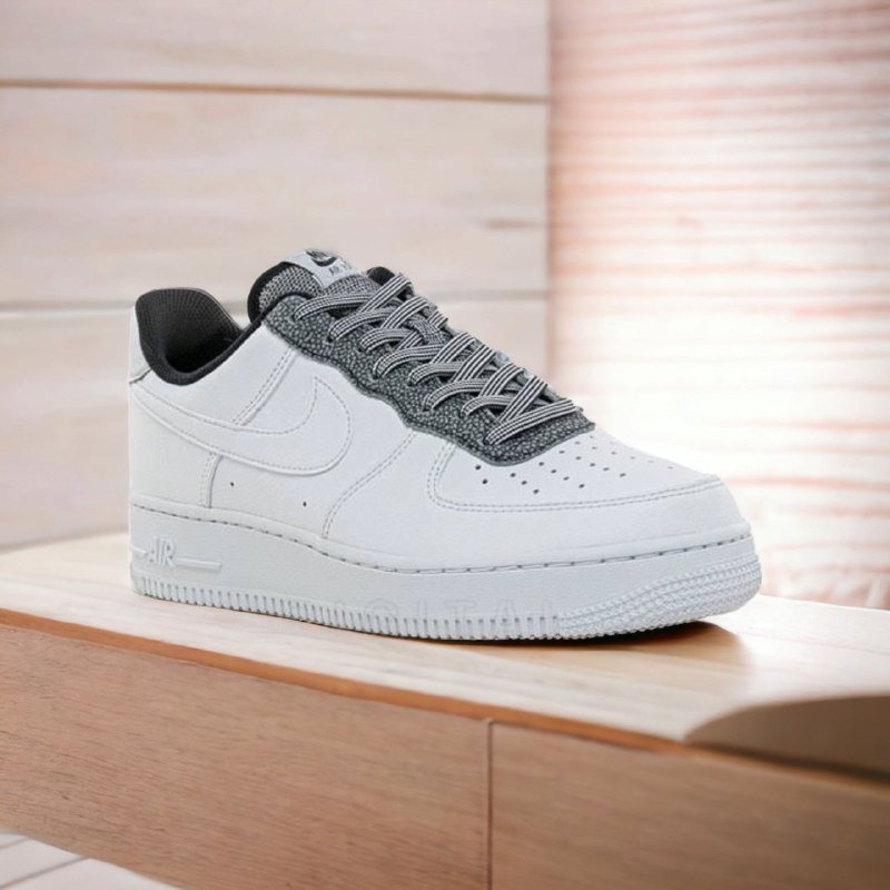 Nike Fossil || Color – white || Grade – OEM