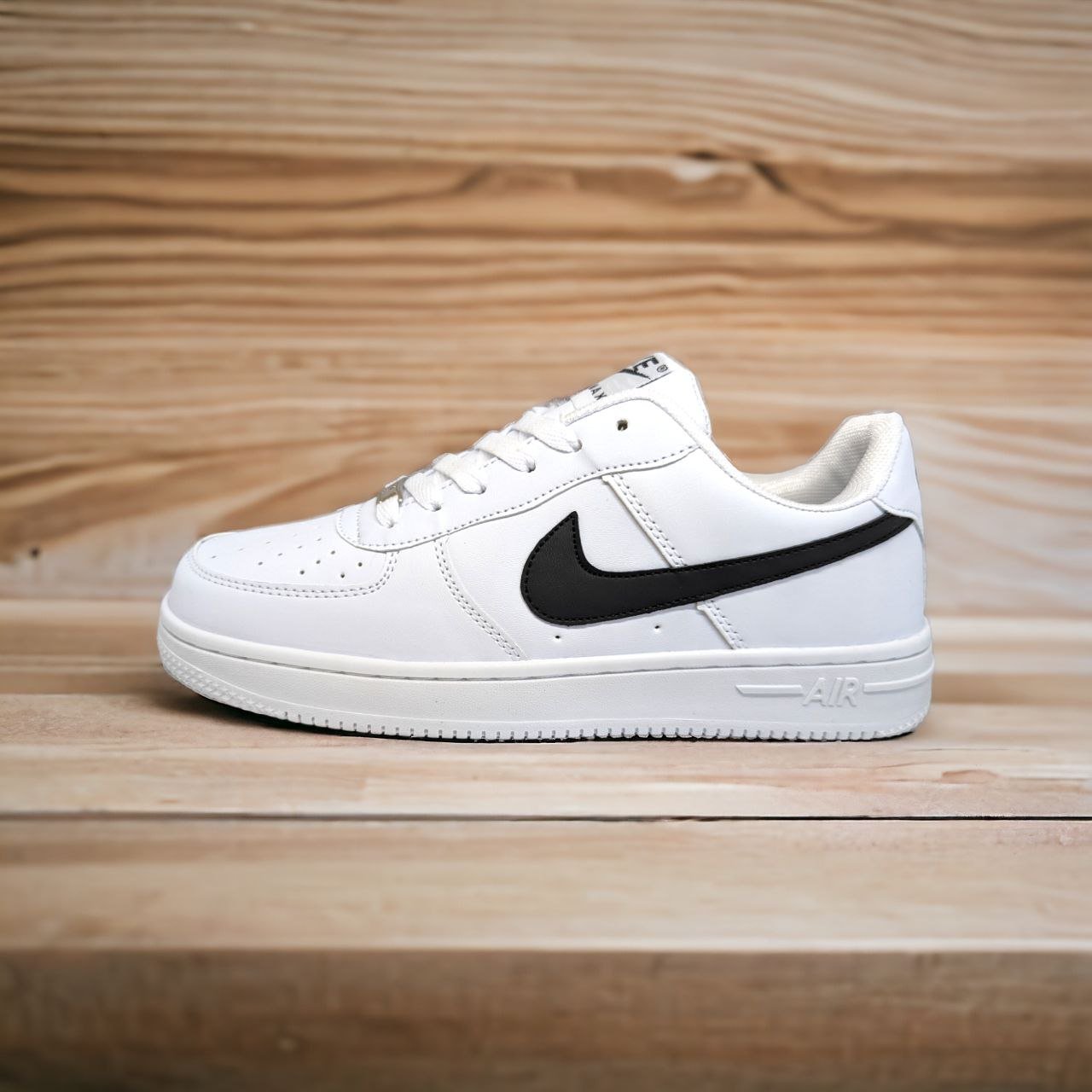 Air Force 1 || Color – Black & White || Low Neck || Grade – OEM